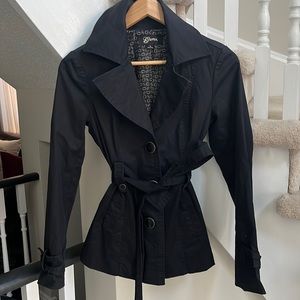 Absolutely adorable guess jacket
